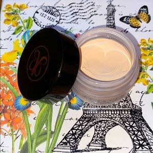 Anastasia Beverly Hills concealer